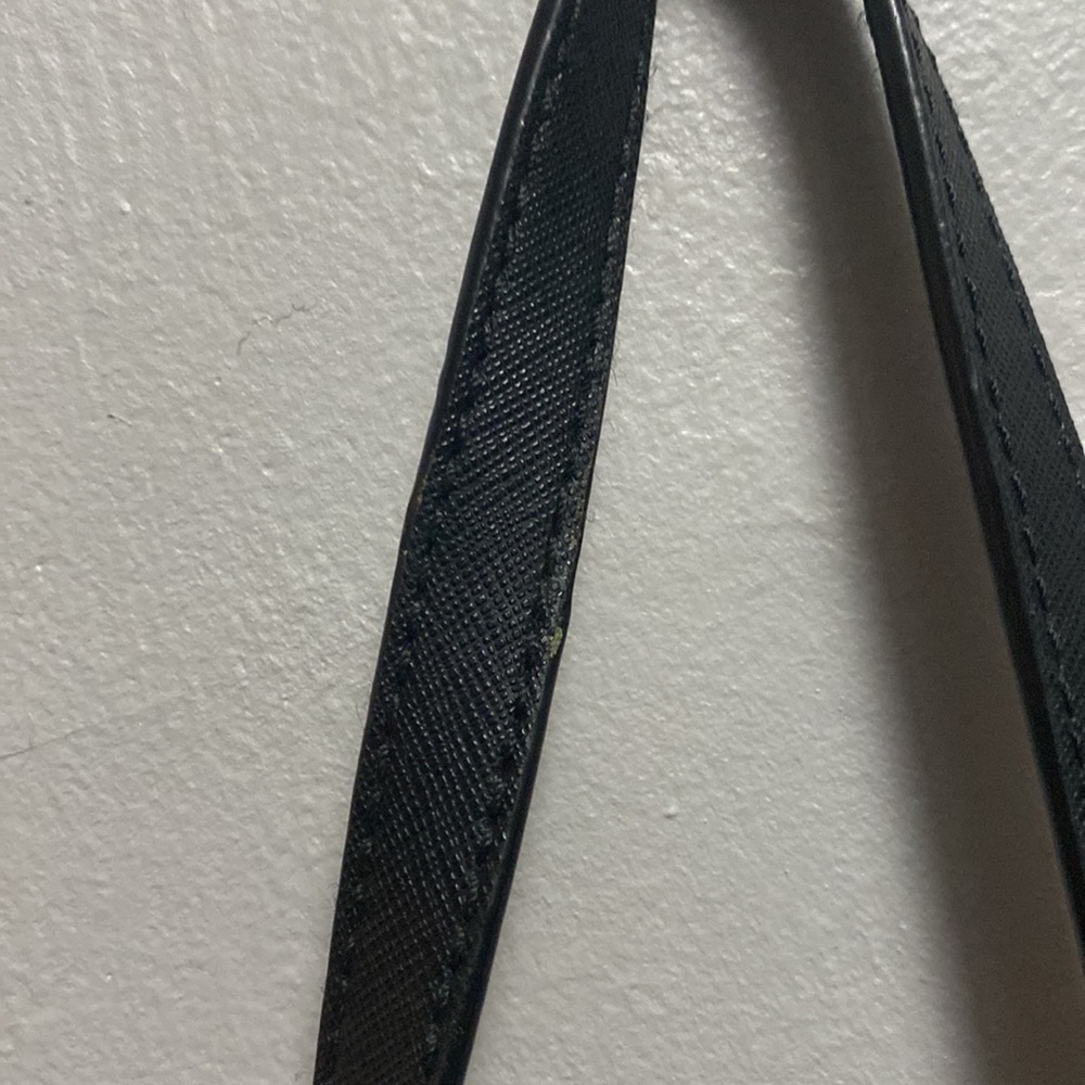 Michael Kors Crossbody - Picture 4 of 6